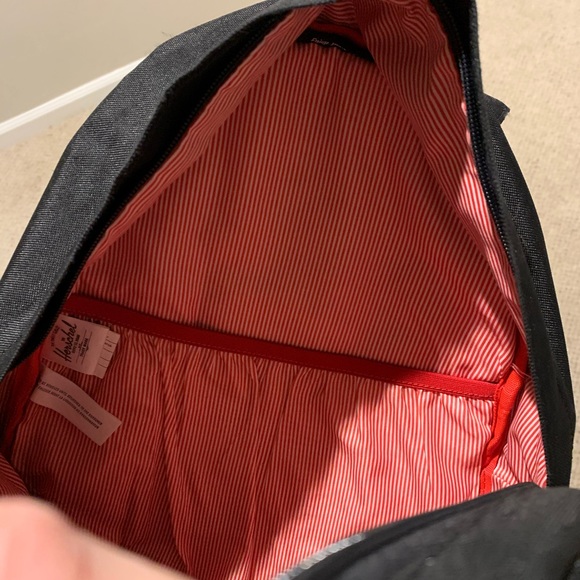 Backpack - Picture 2 of 4